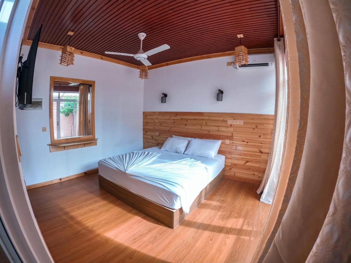 New Breeze Thoddoo Inn Exterior foto