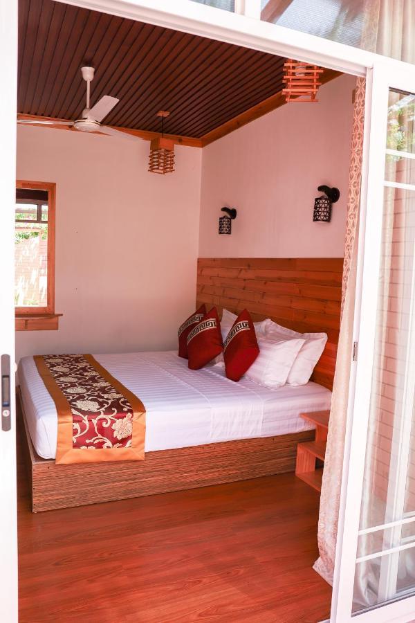 New Breeze Thoddoo Inn Exterior foto