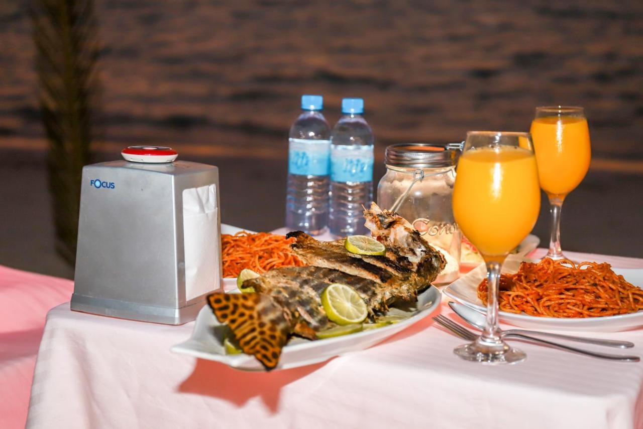 New Breeze Thoddoo Inn Exterior foto